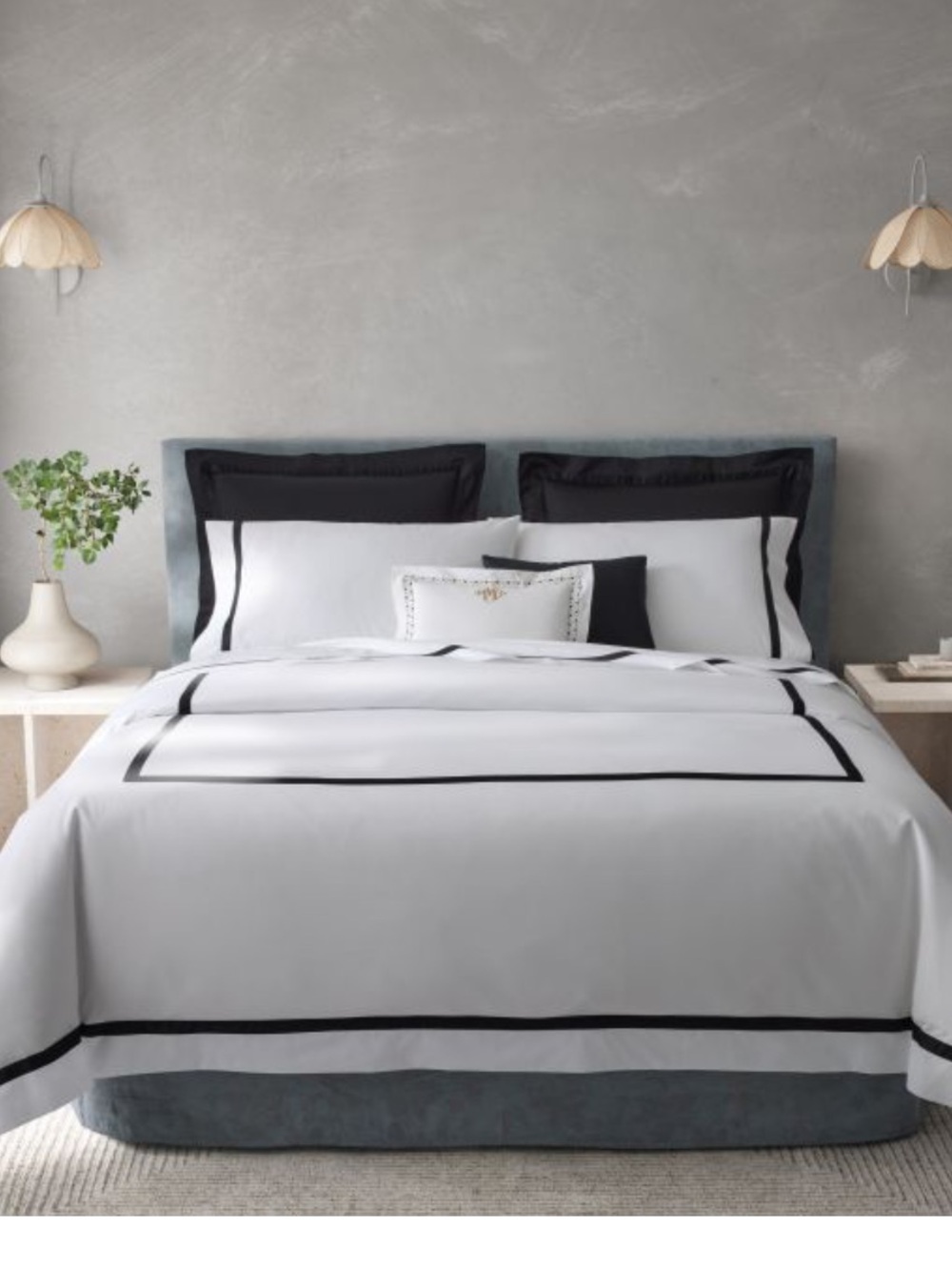 Matouk’s Lowell Coverlet Duvet Cover  Fall/Queen